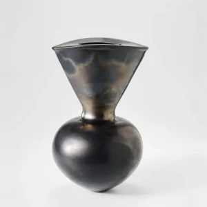 Magdalene Odundo, 'Untitled', 1987 Burnished and carbonised terracotta. Courtesy of Mutual Art.